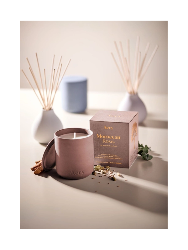 Bougie Parfumée Rose du Maroc – Rose, Tonka & Musc – Aery Living Bougie Parfumée Rose du Maroc – Rose, Tonka & Musc – Aery Living