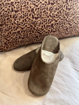 Babouches en cuir marron pailleté