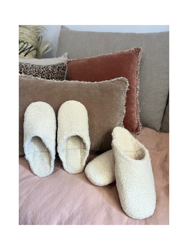 Babouches homme en cuir et moumoute crème