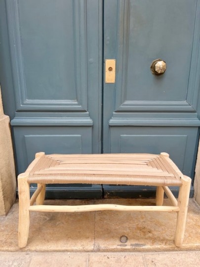 Banc artisanal en bois et corde beige