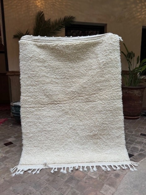 Tapis Beni Ouarain écru – Laine naturelle – Tissé à la main au Maroc 150 x 120 cm