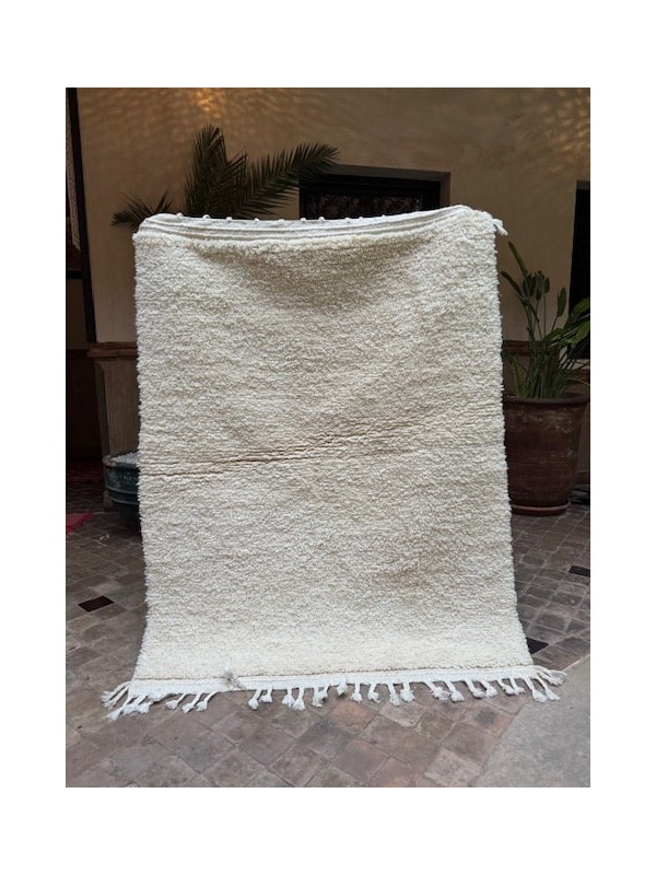 Tapis Beni Ouarain écru – Laine naturelle – Tissé à la main au Maroc 150 x 120 cm