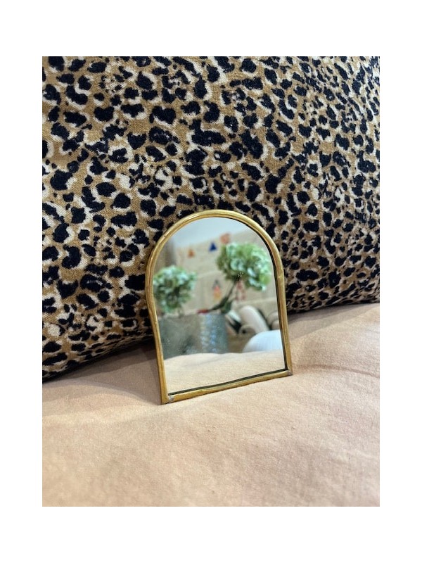 Petit miroir en laiton doré – Bordure fine - fenêtre